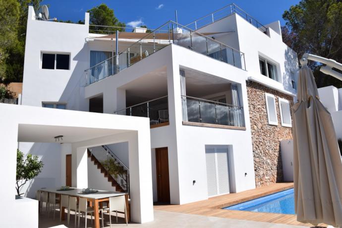 Villa Cala Salada in Ibiza voor 12 personen met schitterende zeezichten te huur
