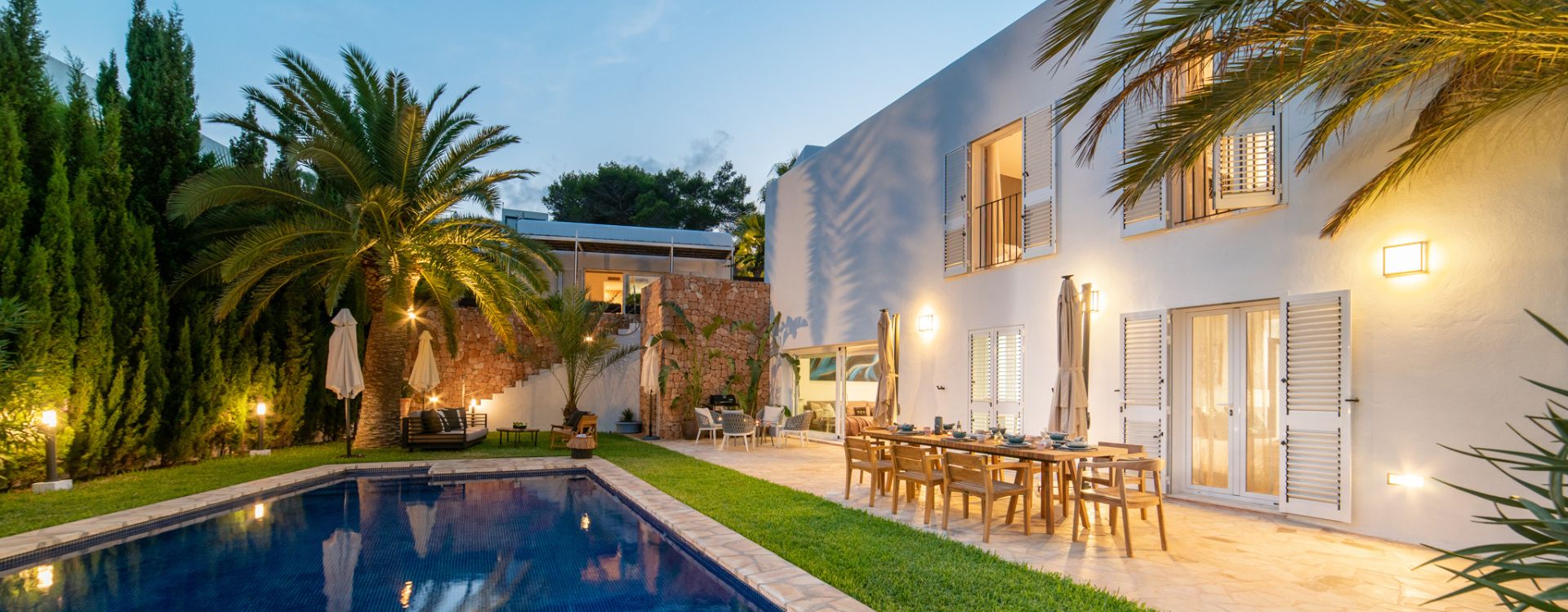 Villa Natalie to rent in Cap Martinet in Ibiza. 